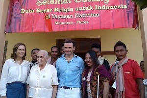 Belgische ambassadeur in Indonesie bezoekt mama Belgie